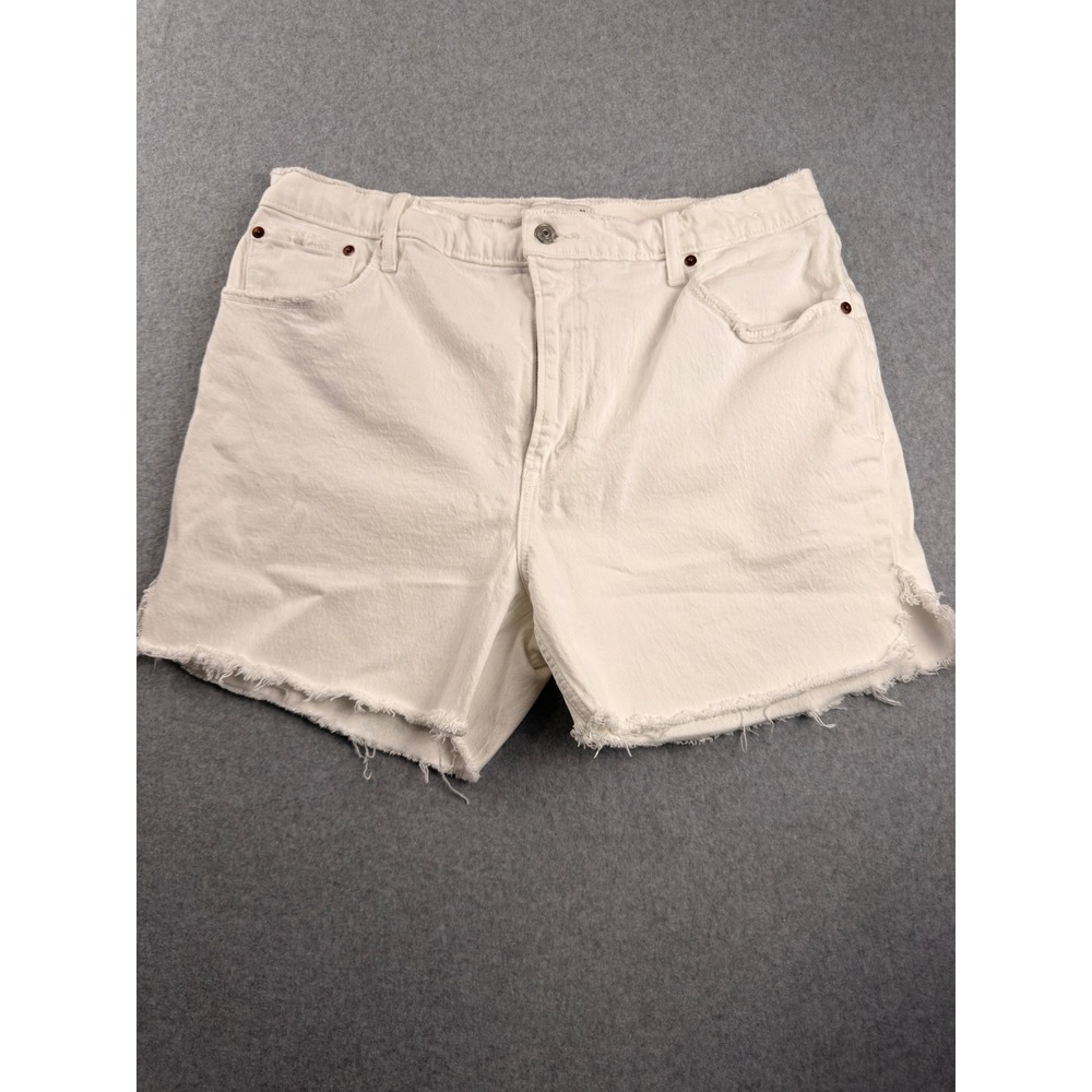 Abercrombie & Fitch 90s Straight Ultra High Rise White Denim Shorts 33 16s